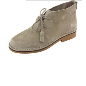 Women Hush Puppies Boot